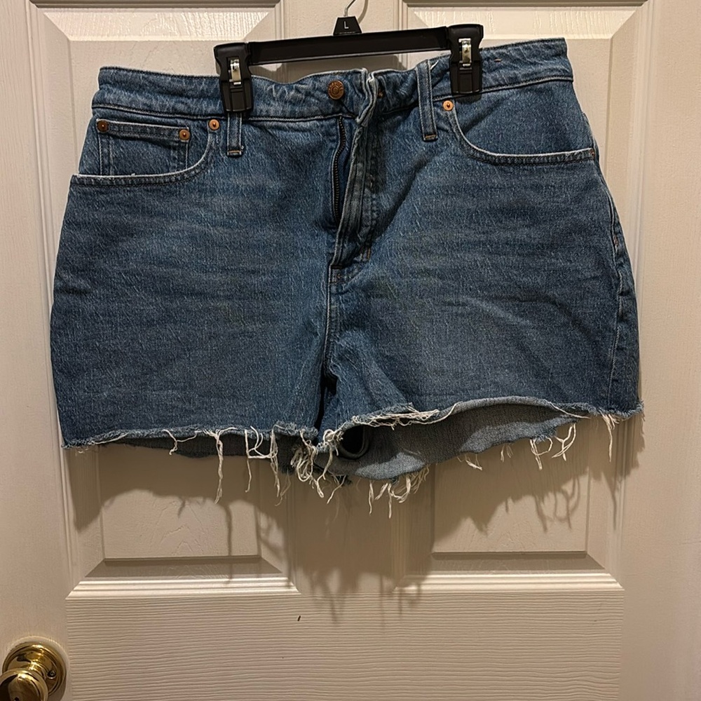 Madewell The Curvy Perfect Jean Shorts, size 32